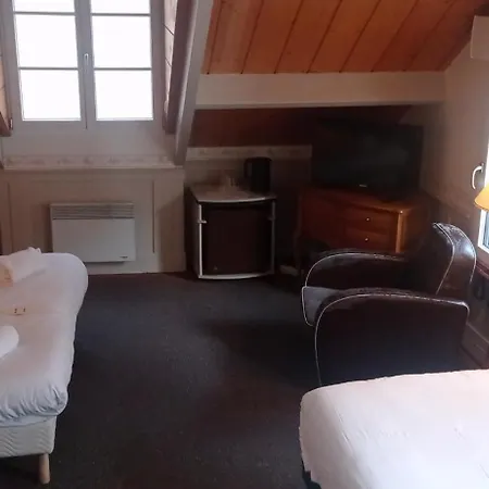 Отель Le Querrien 3*