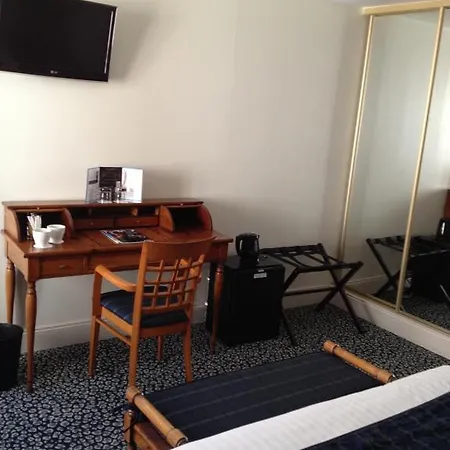 Le Querrien 3* Канкаль