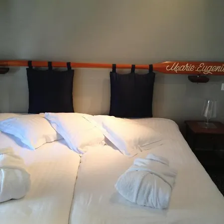 Le Querrien 3* Канкаль