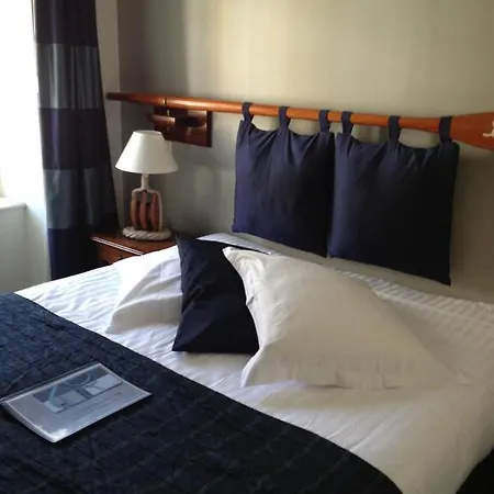 Le Querrien 3*